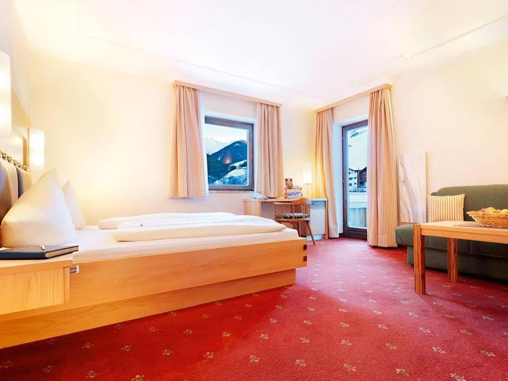 Hasenauer 4 Sterne Superior Hotel 4*